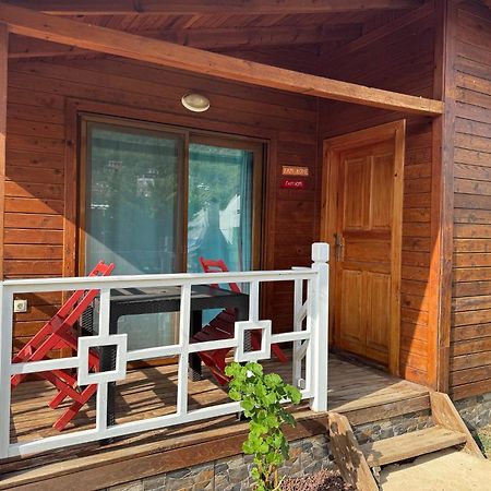 Karaoez Ada Bungalows & Villa エクステリア 写真