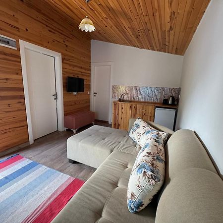 Karaoez Ada Bungalows & Villa エクステリア 写真