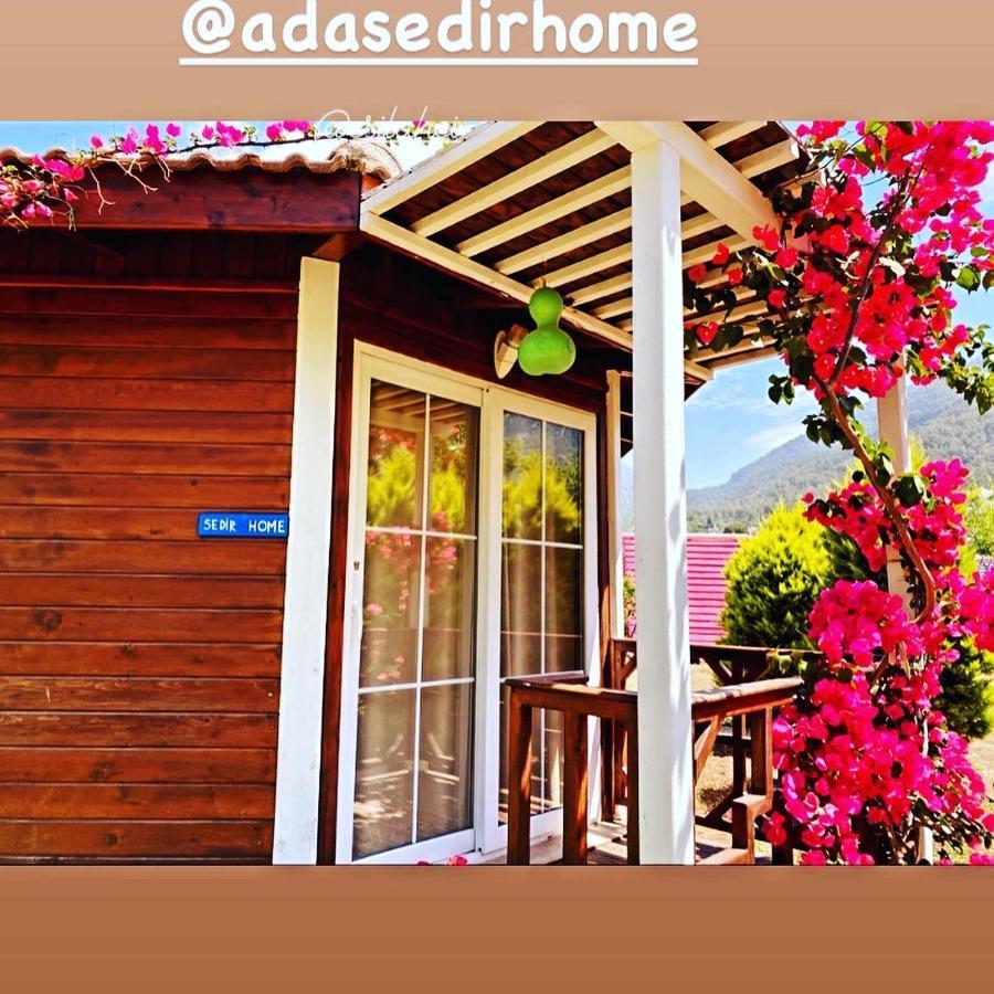 Karaoez Ada Bungalows & Villa エクステリア 写真